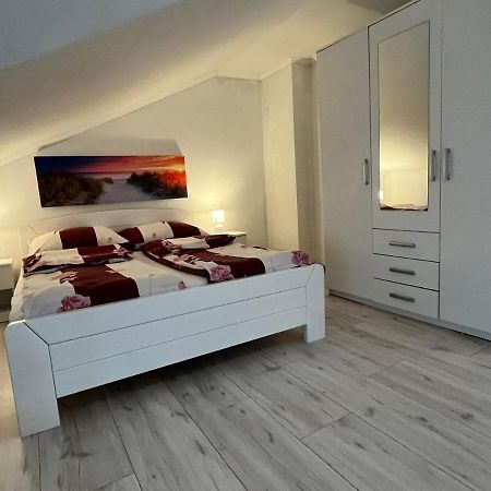 Apartamento Stan Centar 1 Banja Luka Exterior foto